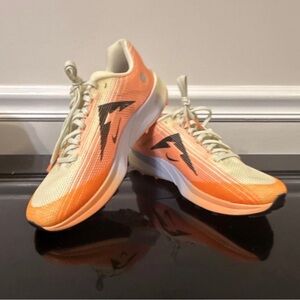 SALE-10%
Nike Men's Athletic Running Shoes in Orange and Cream